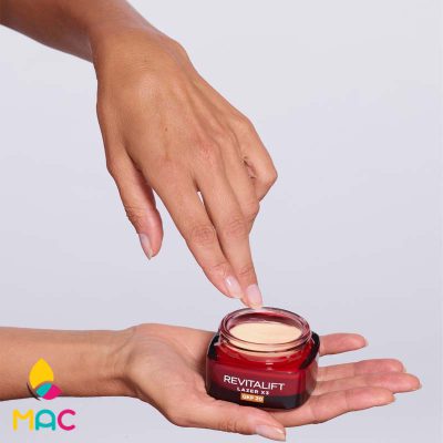 614 کرم ضد چروک ،ضد پیری و ضد لک سری REVITALIFT LAZER X3 GKF20 حجم 50 میل لورال