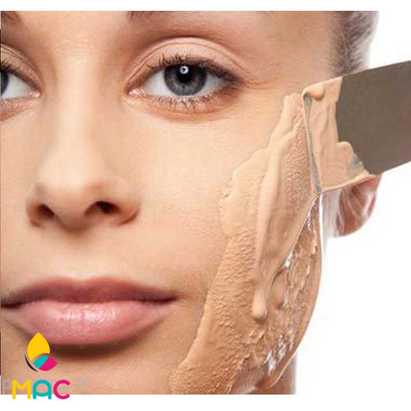 چرا کرم پودر و پنکیک روی صورت میماسد؟ 1 2 چرا کرم پودر و پنکیک روی صورت میماسد؟