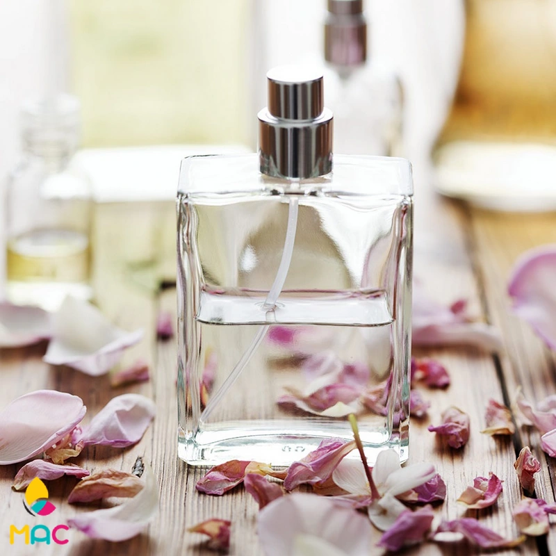 10 تفاوت ادکلن اصل و تقلبی | راهنمای جامع تشخیص عطرهای اورجینال 3 10 تفاوت ادکلن اصل و تقلبی | راهنمای جامع تشخیص عطرهای اورجینال